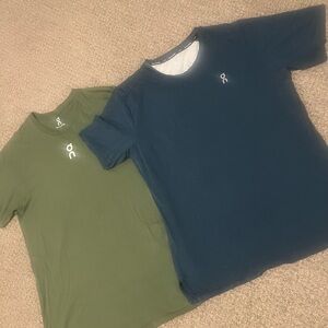 On Cloud T Shirt Bundle/Lot Sz Large